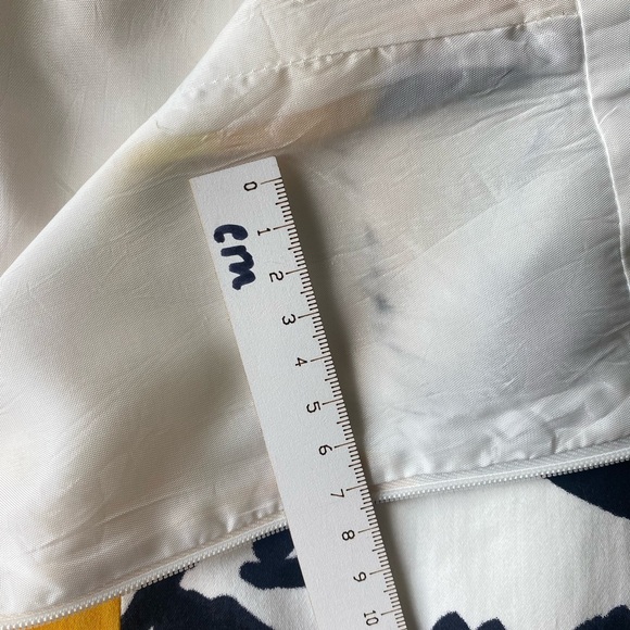 Trina Turk Floral Halter Yellow Rose sz 10 - Picture 13 of 14